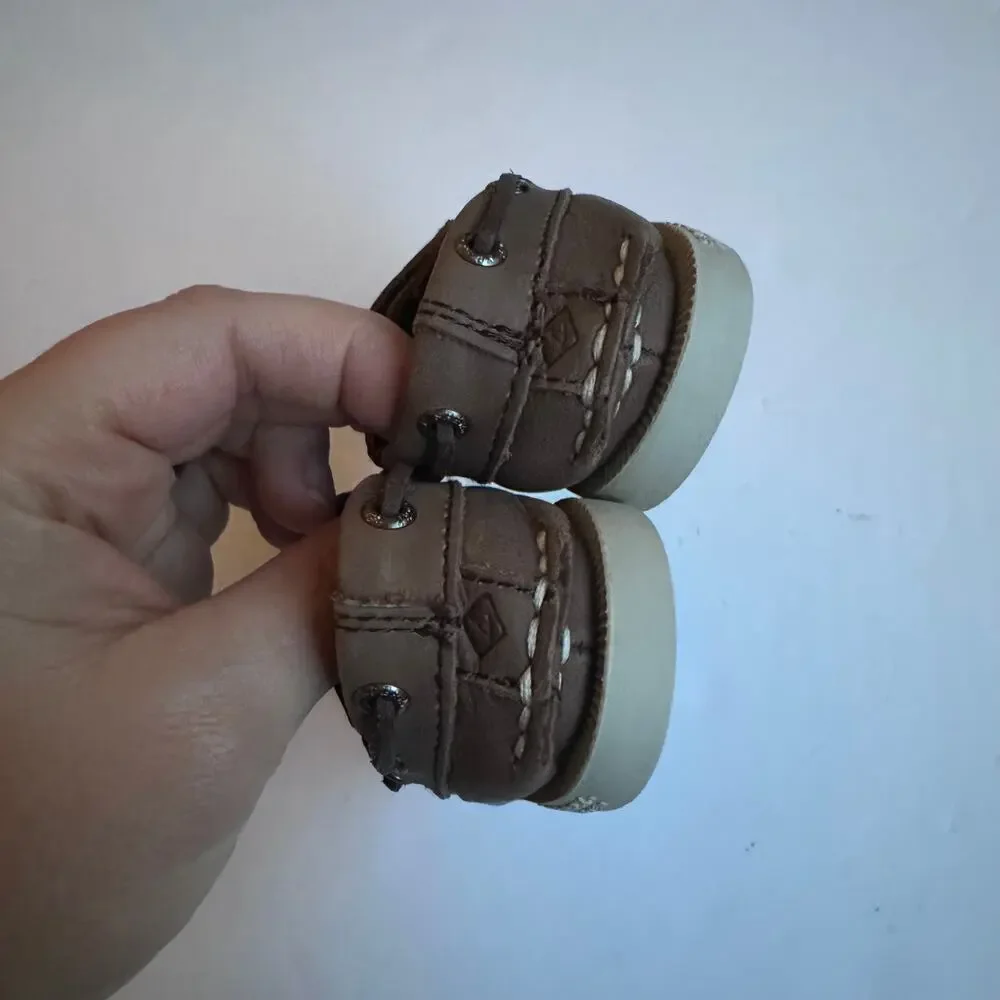 Sperry Halyard Brown Hook & Loop Boat Shoes - Size 5.5